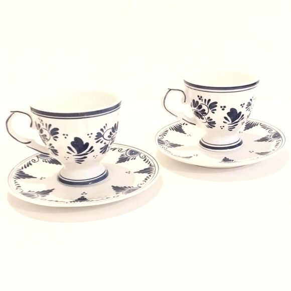 Pair of Vintage Delft Blue Holland Cup and Saucer Sets - Picture 5 of 5